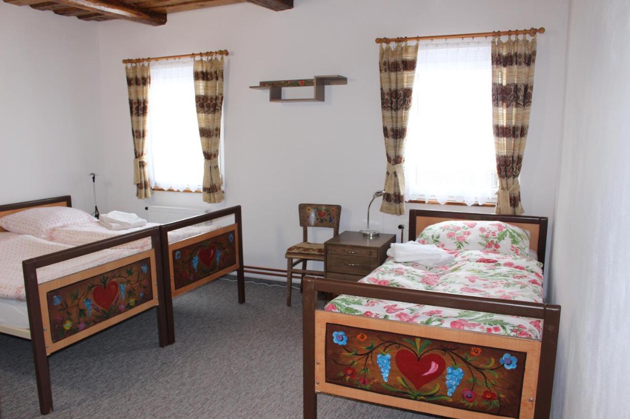 Bendovsky Dvur Bed and Breakfast Dusniky Eksteriør billede